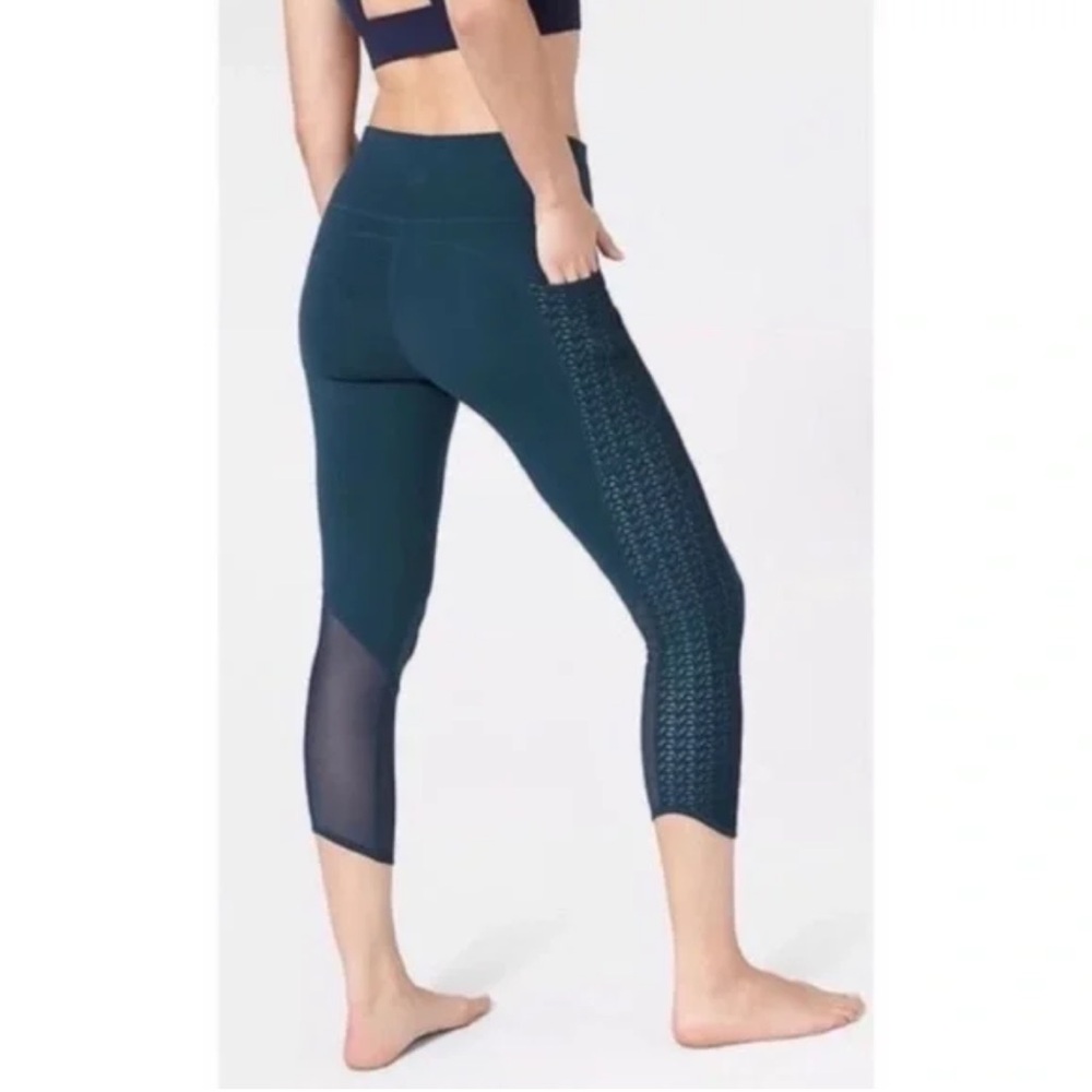 Athleta Mosaic Chaturanga To Town crop leggings High-Rise Mesh Side Panels XS
